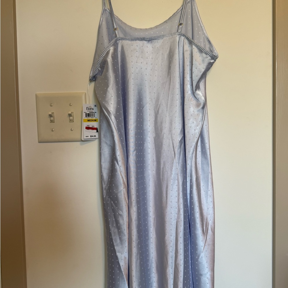 Flora by Flora Nikrooz NWT Paige Jacquard Dot Satin Chemise Periwinkle Medium - Picture 3 of 5